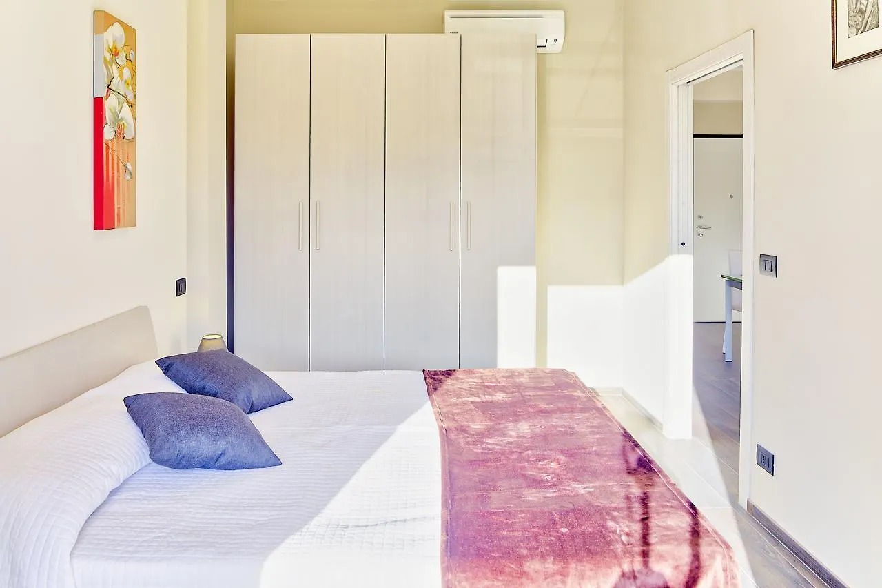 Colibri Apartments Diano Marina Italy