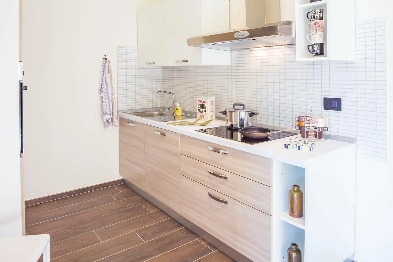 Colibri Apartments Diano Marina