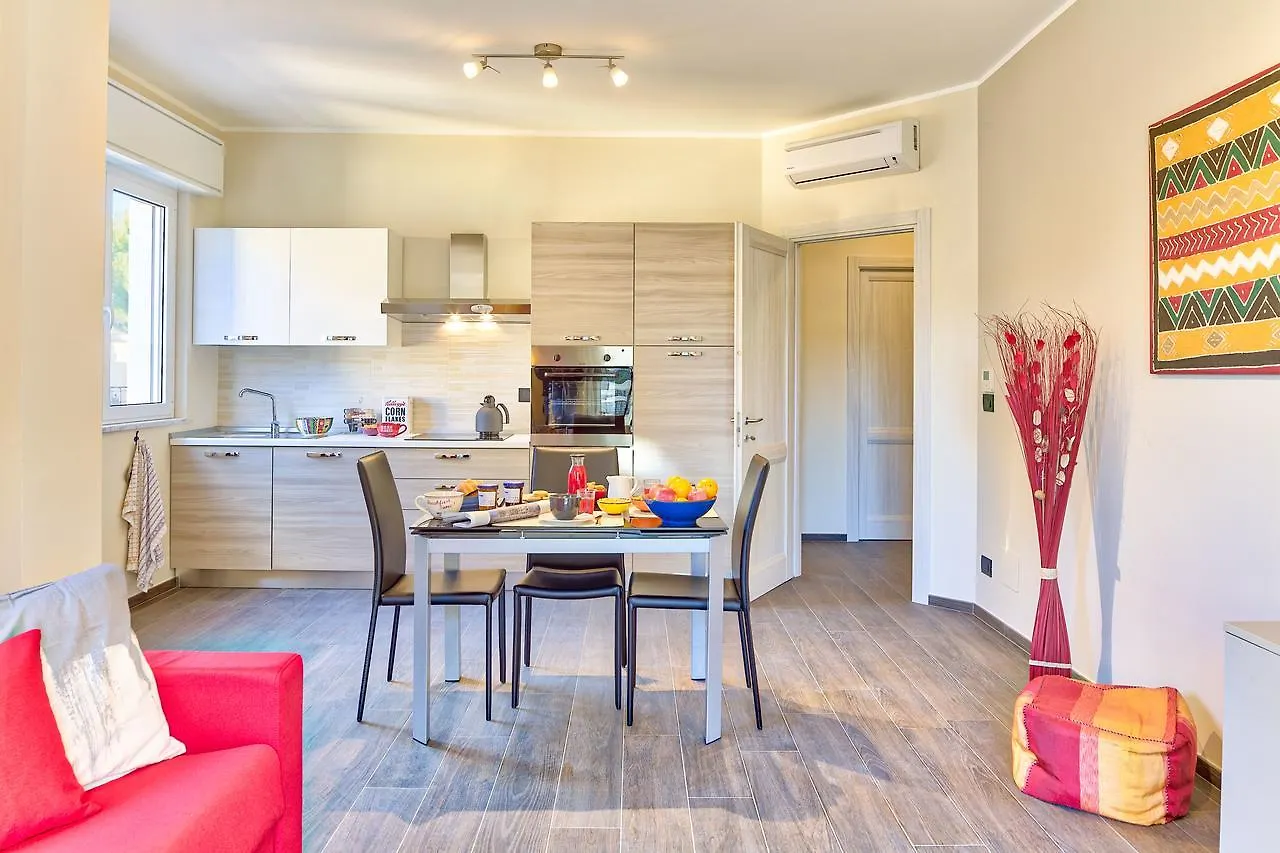 Colibri Apartments Diano Marina Italy