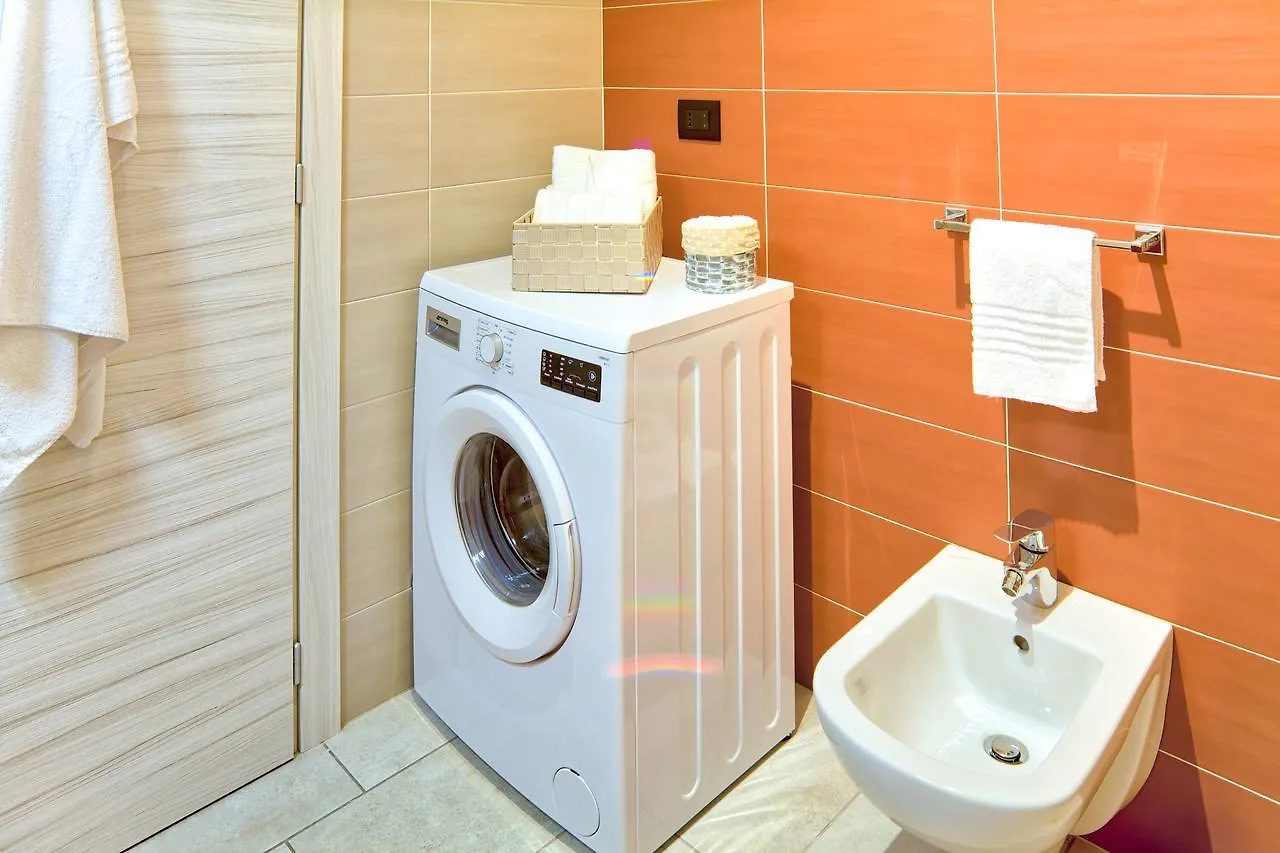Colibri Apartments Diano Marina