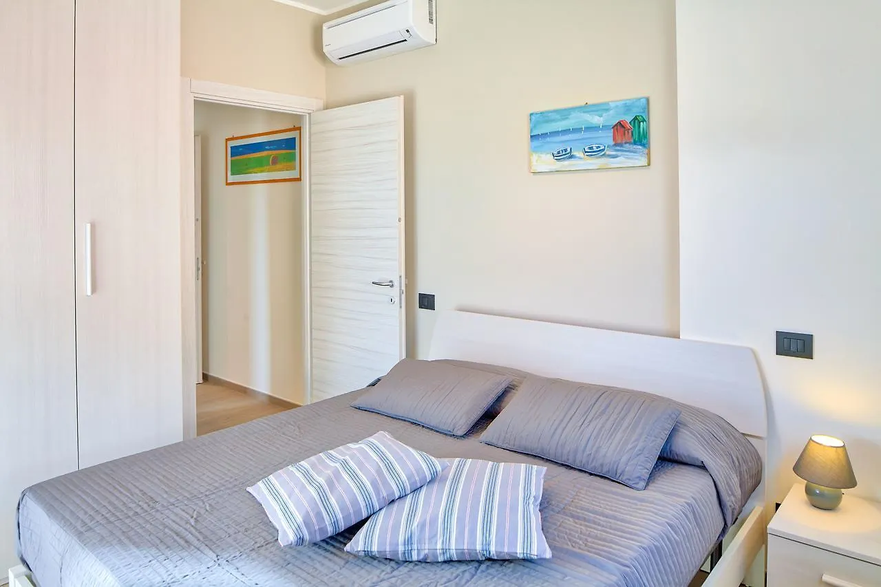 Colibri Apartments Diano Marina
