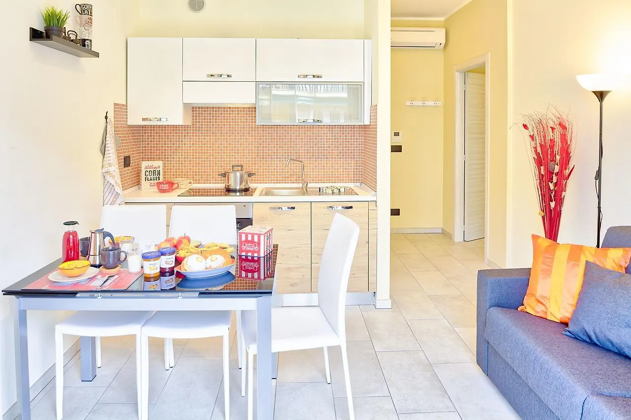 Colibri Apartments Diano Marina 0*,